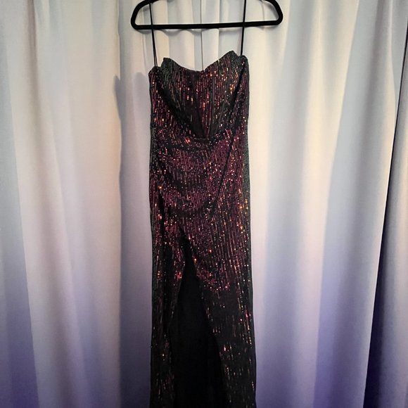 Selfie Leslie Navy Thigh Split Sequin Dress - Picture 3 of 6